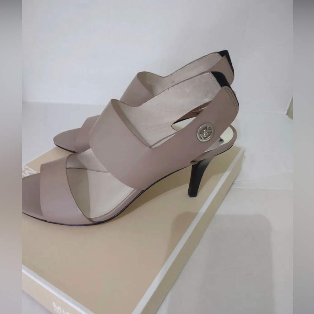 Michael Kors Rochelle Open Toe Heels Dark Dune Tone Patent Accent Size 6.5